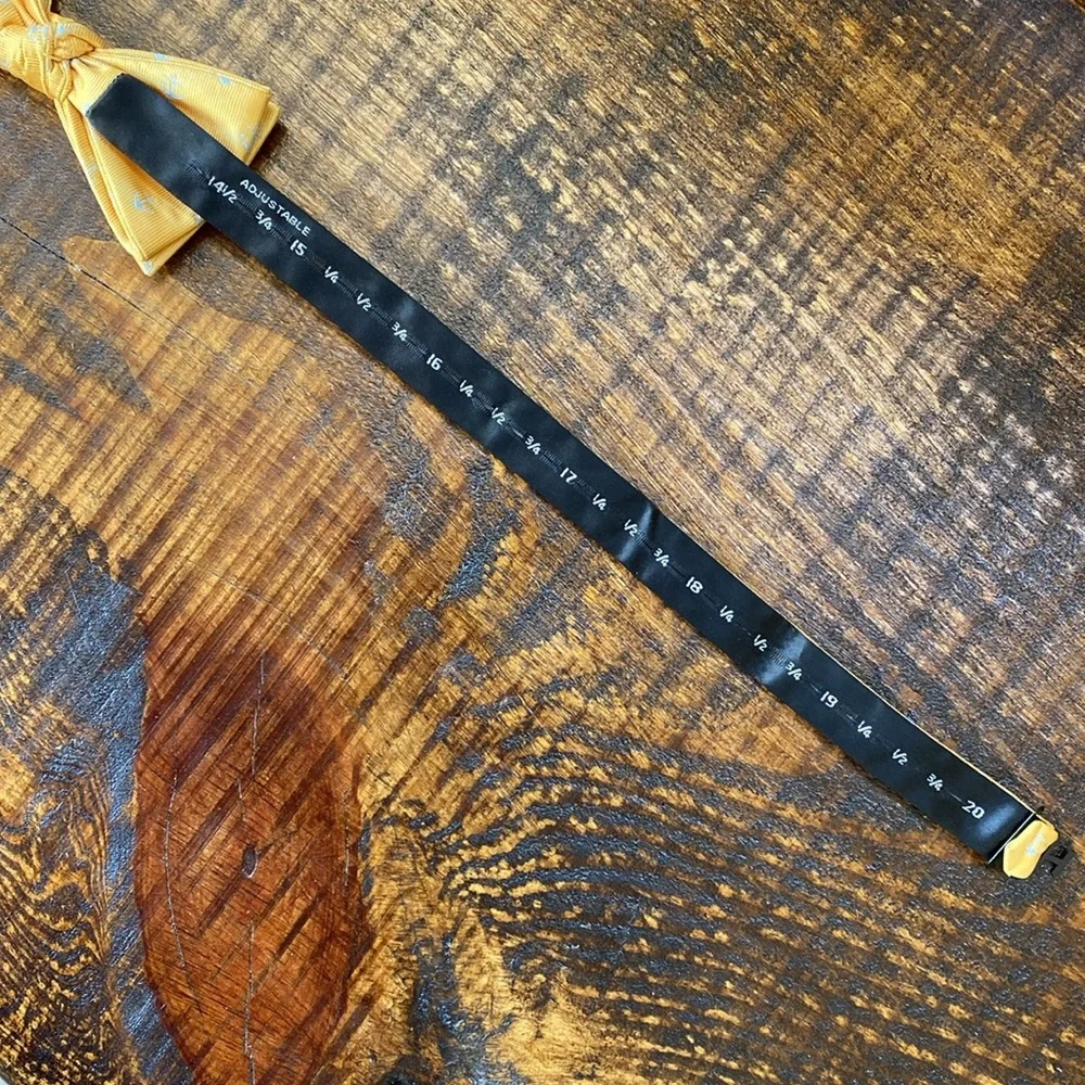 Stafford Nautical Anchor Pre-tied Yellow Bow Tie Neck Tie